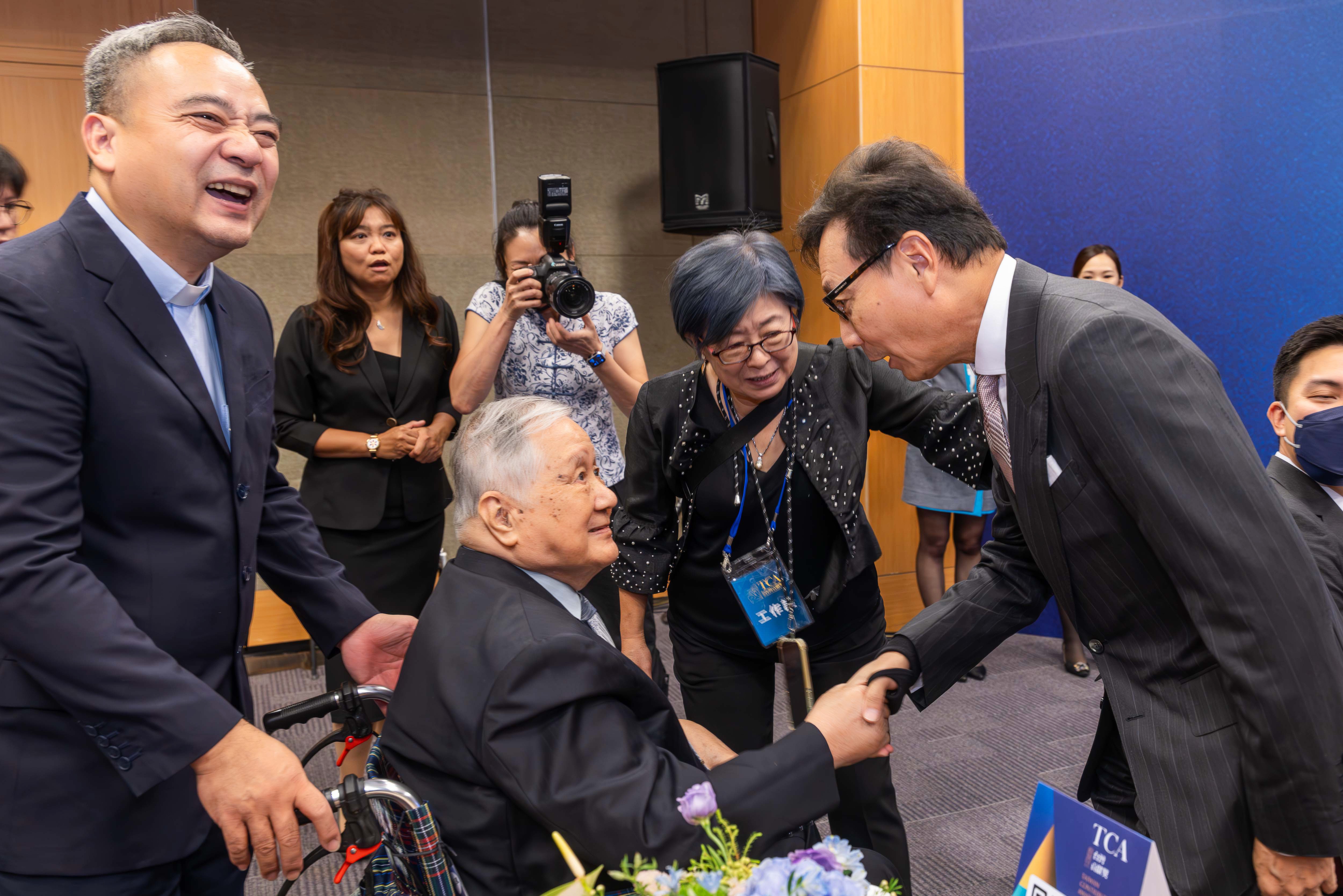 陳雲址醫師與蔡明忠董事長